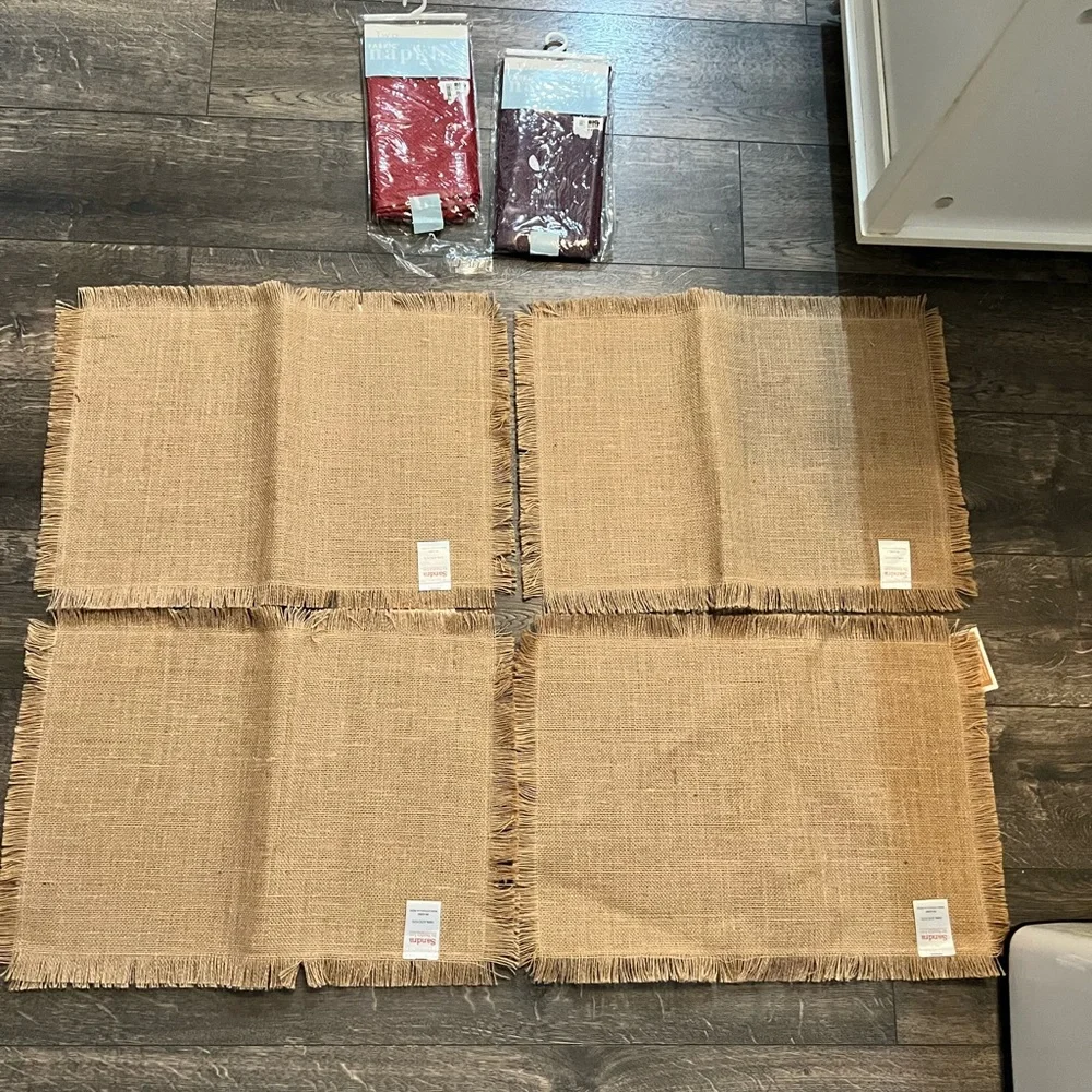 Lot of 4 Sandra‎ Lee Burlap Placements & 4 Fabric Napkins NWT